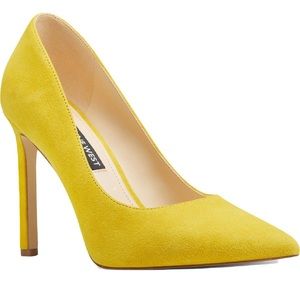 Nine West Yellow Pumps sz. 8.5
